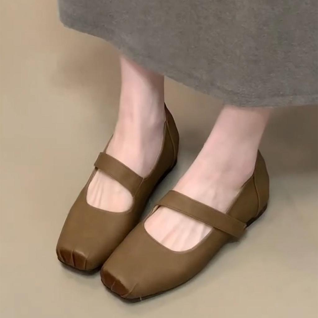 Retro square head one-word belt inner height increase shallow mouth single shoes women's design sense Mary Jane shoes