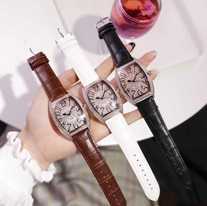 Classic 2019 Big Size New Fashion Tonneau Watch Men Designer Brand Luxury Fully Diamond Man Watches Quartz Wrist Watch With Rhinestone