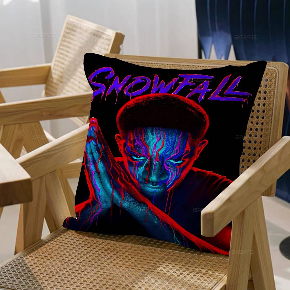 Snowfall Vintage Anime Cushion Cover Polyester Sofa Cushions Decorative Throw Pillows Home Decoration Pillowcover