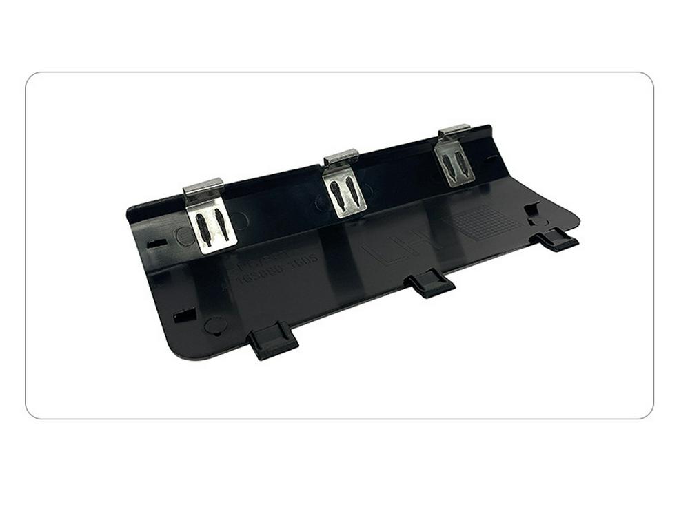 Pasuje na Mercedes-Benz třídy ML W163 2001-2005 Kryt tažného háku zadního nárazníku 1638801605/1638801705