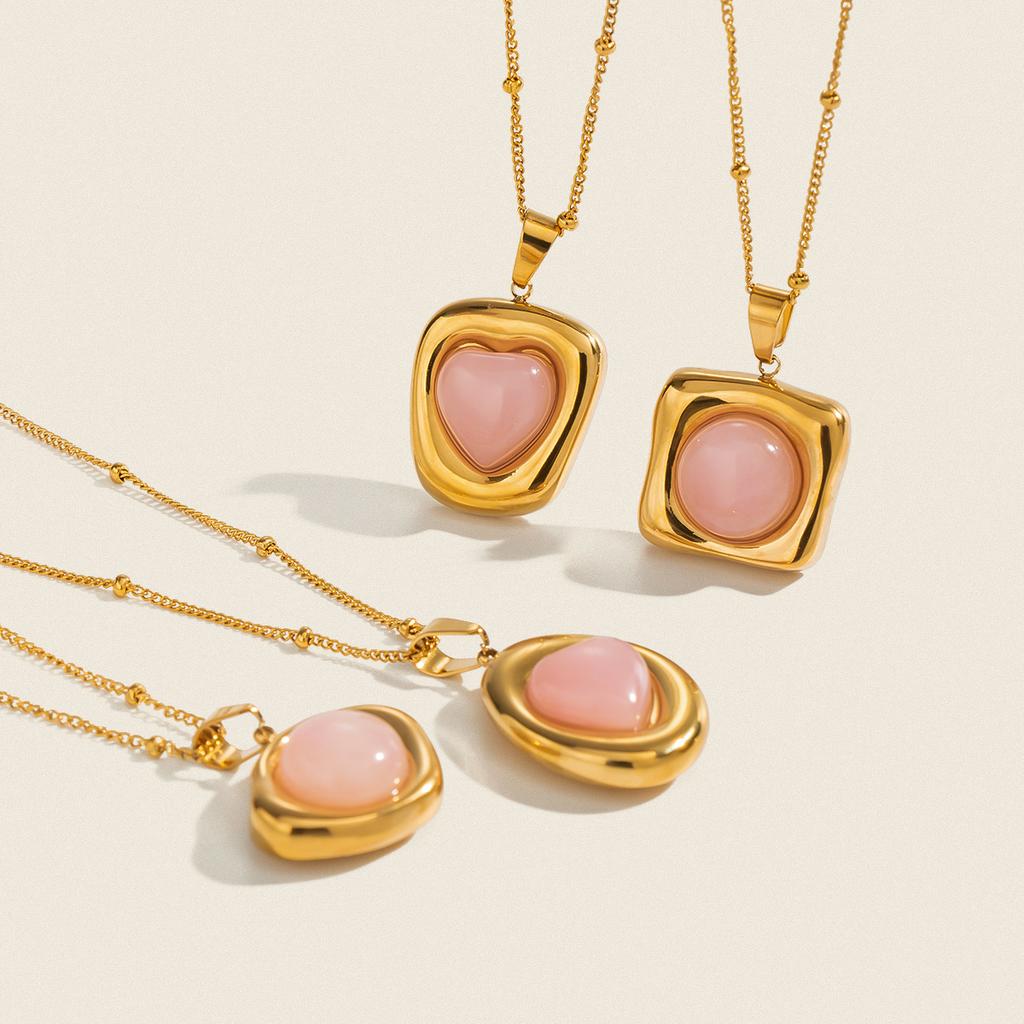 X&L Sweet Heart Irregular Wavy Pink Natural Stone Pendant Necklace 18K Gold Plated Stainless Steel Waterproof Fashion Jewelry