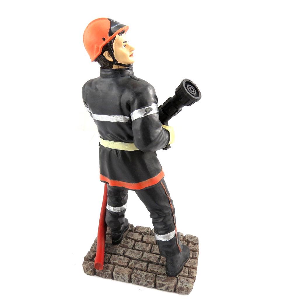 Les Trésors De Lily [K0046] - Figurine 'Pompier' lance à incendie