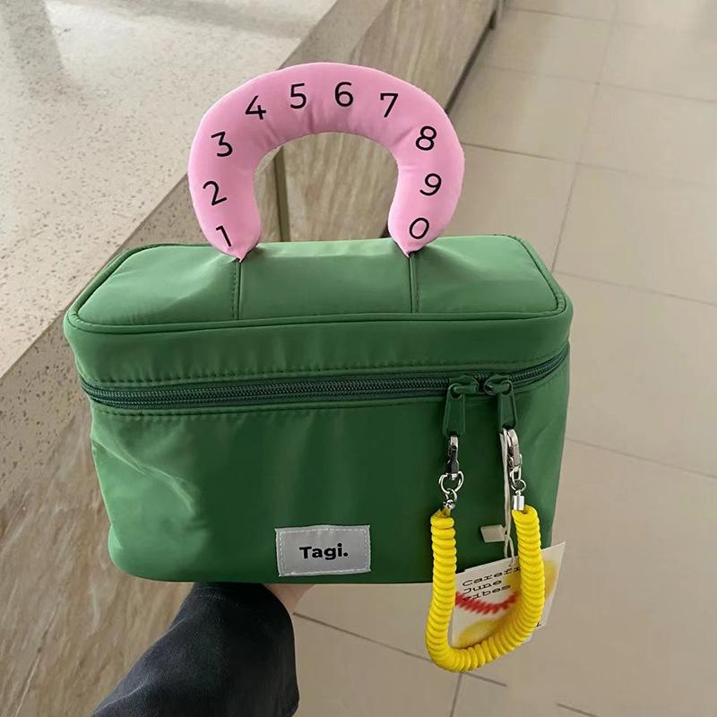 Makeup Bag, Large Capacity Waterproof Hand-Held Storage Bag, Cute And Portable, Business Travel Partition Layered Toileting Bag