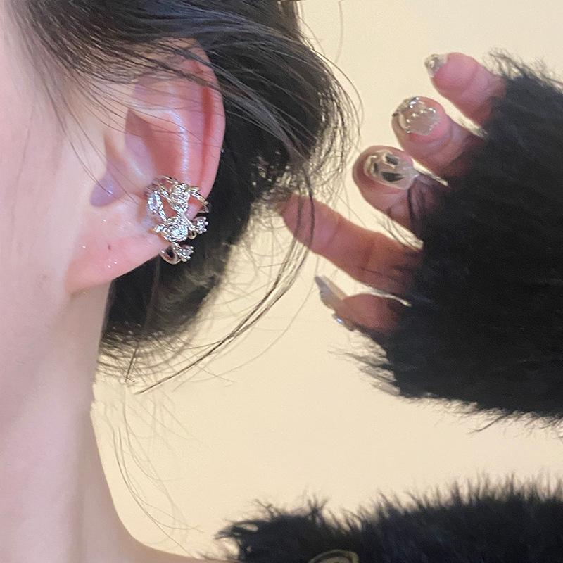 Zircon Flower Ear Clips, Women's Exquisite and Elegant Temperament, Versatile Without Ear Piercings, Ear Bone Clips, Light Luxury Earrings.