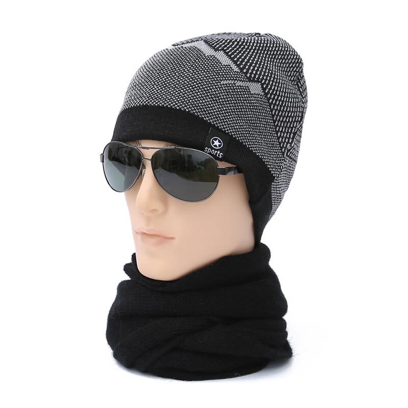 Мужская теплая вязаная шапка-бини для улицы с нашивкой-буквой
