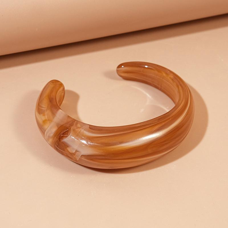 Fashion Unique Irregular Acrylic Cuff Bracelets for Women Simple Texture Multicolor Geometric Open Bangle Female Jewelry