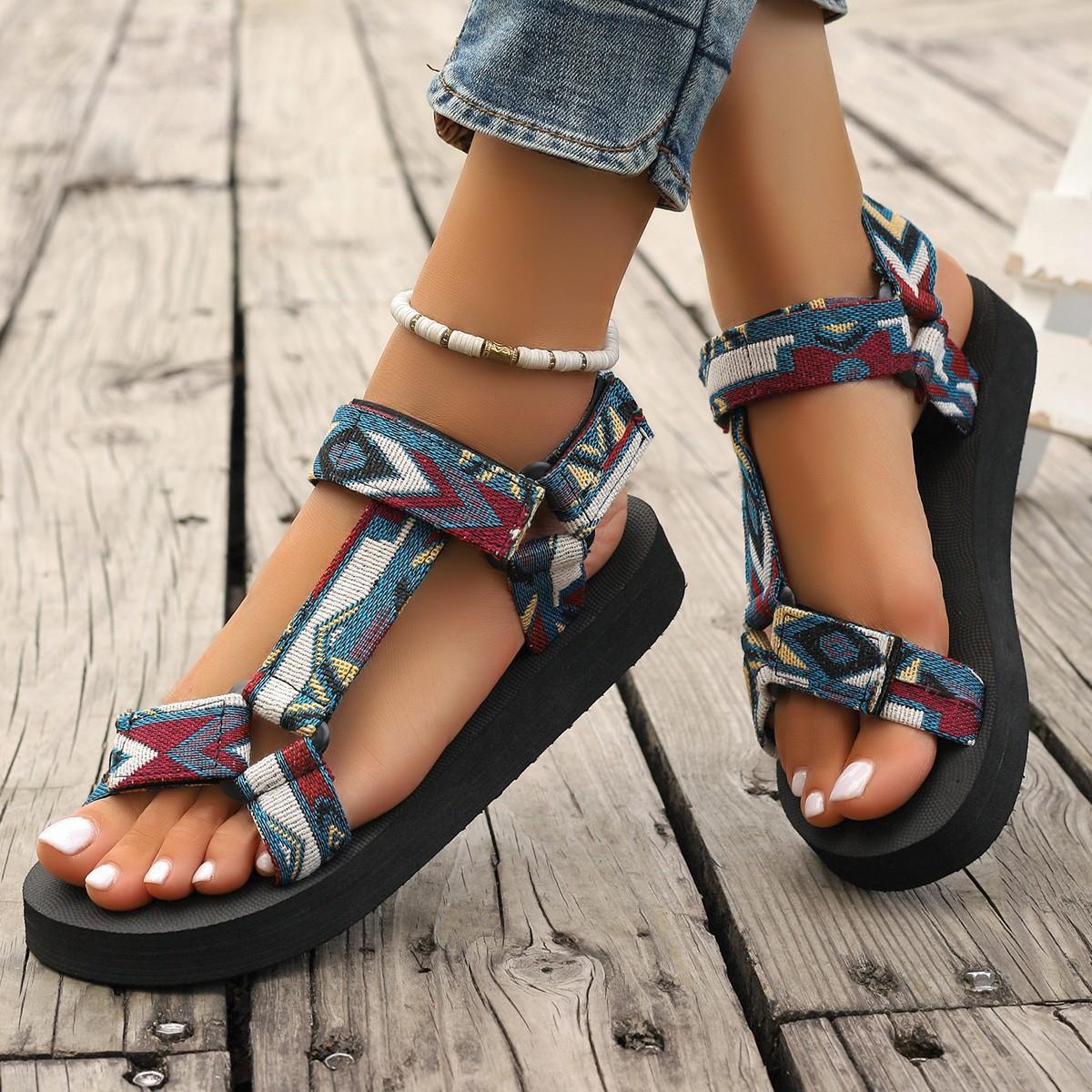 

2025 летние цветные сандалии на круглой подошве с одним словом Velcro модные женские сандалии большого размера на платформе 43 павлин голубой