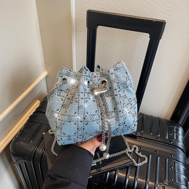 Niche Sweet Portable Lucky Bag Bag Women's 2025 New Diamond Foreign Style Shoulder Bag Chain Fashion Bucket Bag