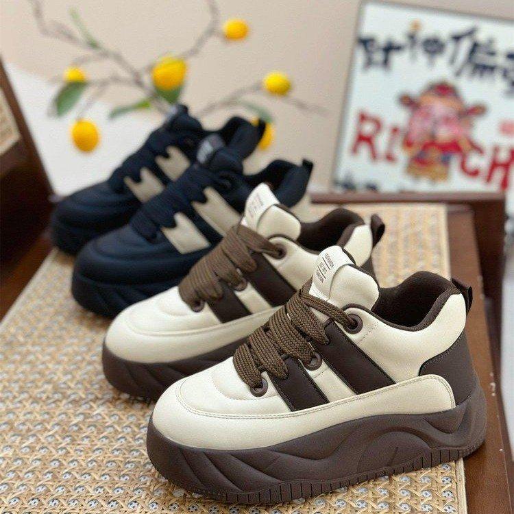 Internet celebrity velvet women's shoes platform bread shoes 2025 autumn and winter sports shoes new casual shoes versatile soft baseplate shoes