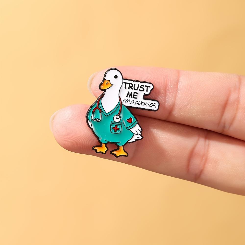 1pc Funny 'Trust Me I'm A for Ducktor' Medical for Duck Metal Enamel Pin | Novelty Men'S and Women'S Daily Wear Brooch Pin