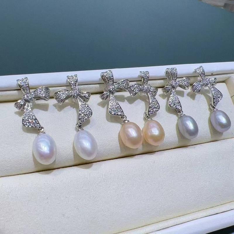 Luxurious Diamond Bow Pearl Stud Earrings