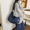 Trendy Korean Style Crossbody Bags for Fashiable and Versatile Commuting Bag Large Capacity Simple Denim Shoulder Bag Spring