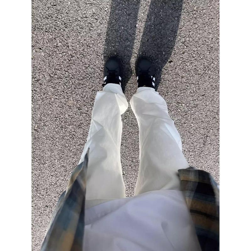 Men's White Straight-Leg Micro-Flare Jeans - Slimming, Leg-Lengthening, High Street Style for Spring/Summer.
