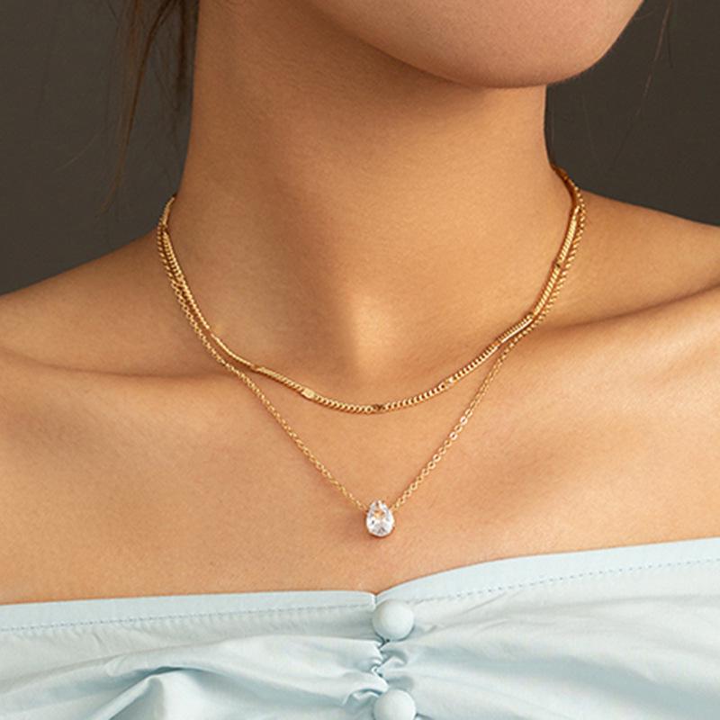

Double Layered Minimalist Zircon Clavicle Necklace for Women