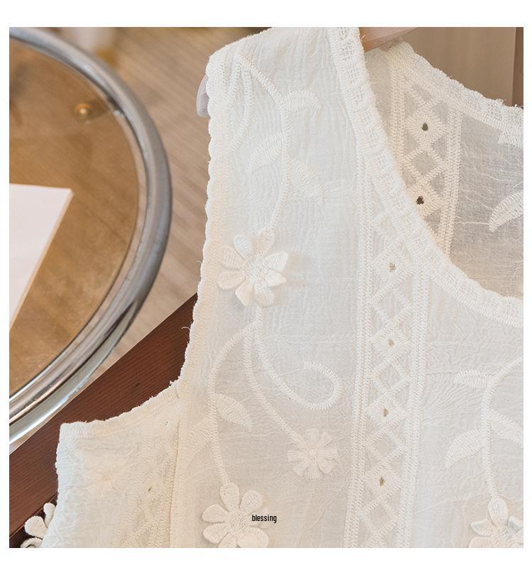 Plus Size Women's Korean Lace Embroidered Vest – Versatile Hollow Design
