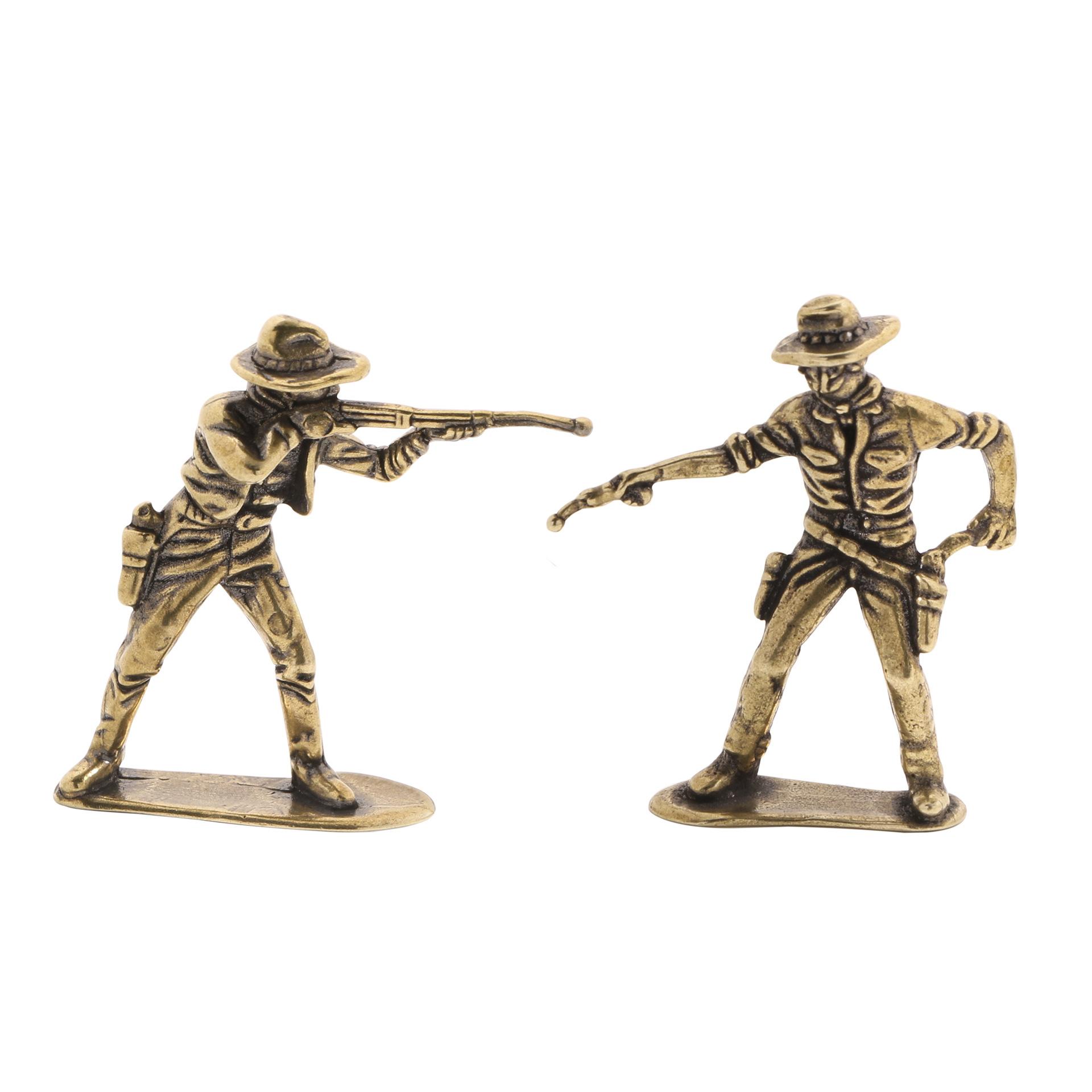 Brass Western Cowboy Fighting Gun Metal Figurines Duel Cowboy Shooting Desk Decoration Creative Ornament