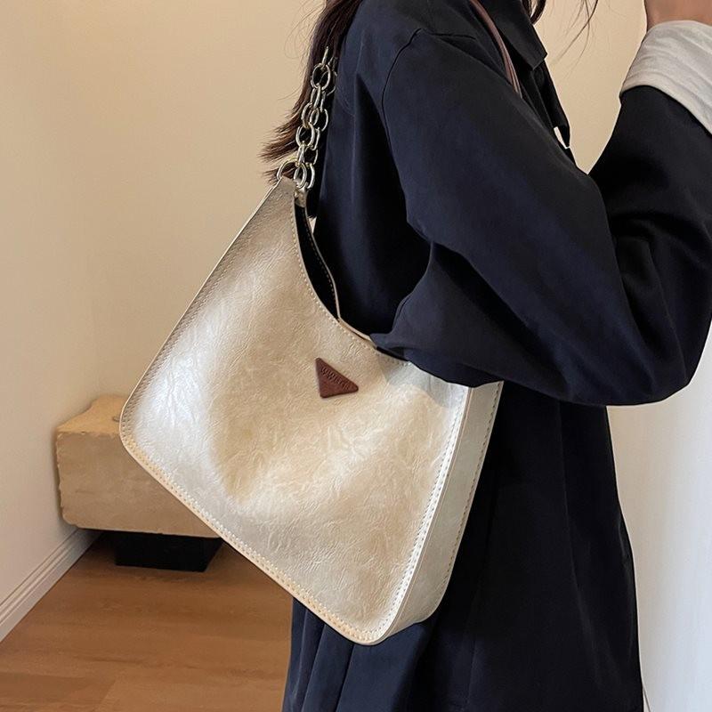 Vintage Chic Large Tote Bag For Women With Unique Design And Soft Polyester Material