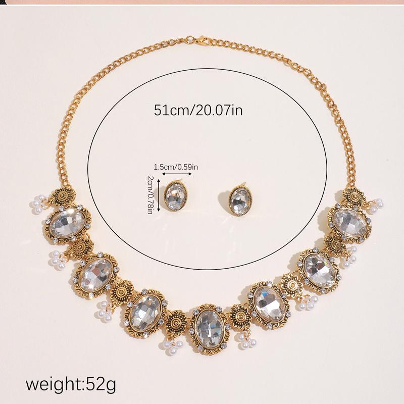 Modische ovale Ohrringe, Vintage-Edelsteine Strass-Anhänger Halskette Stecker-Ohrring-Set Damenschmuck