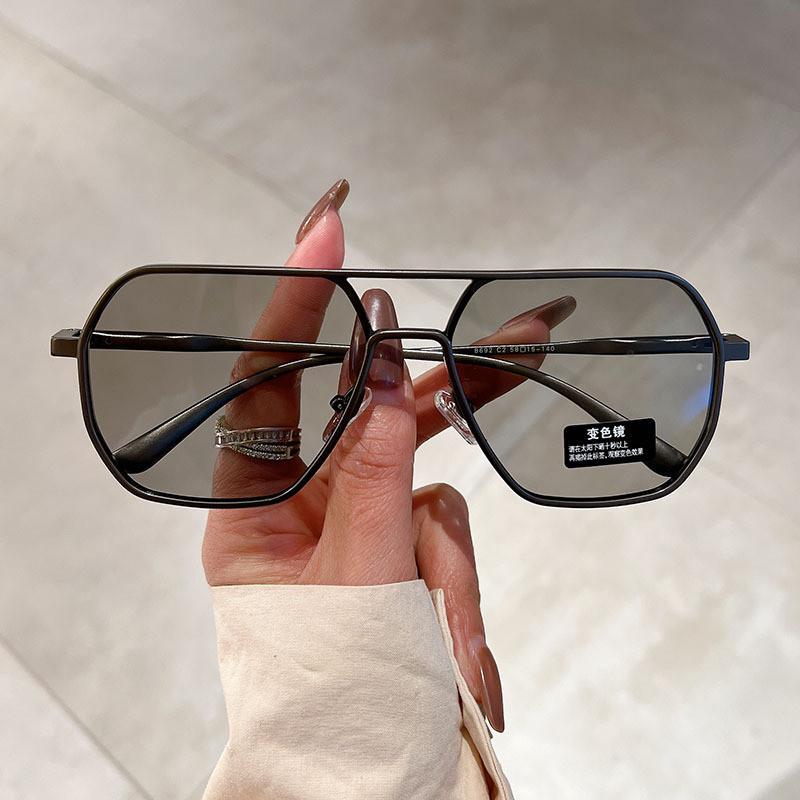 Pochromic Polarized Sunglasses UV400 Pilot Style Color-changing Lens Men Anti-glare Driving Eyeglasses Shades for Men