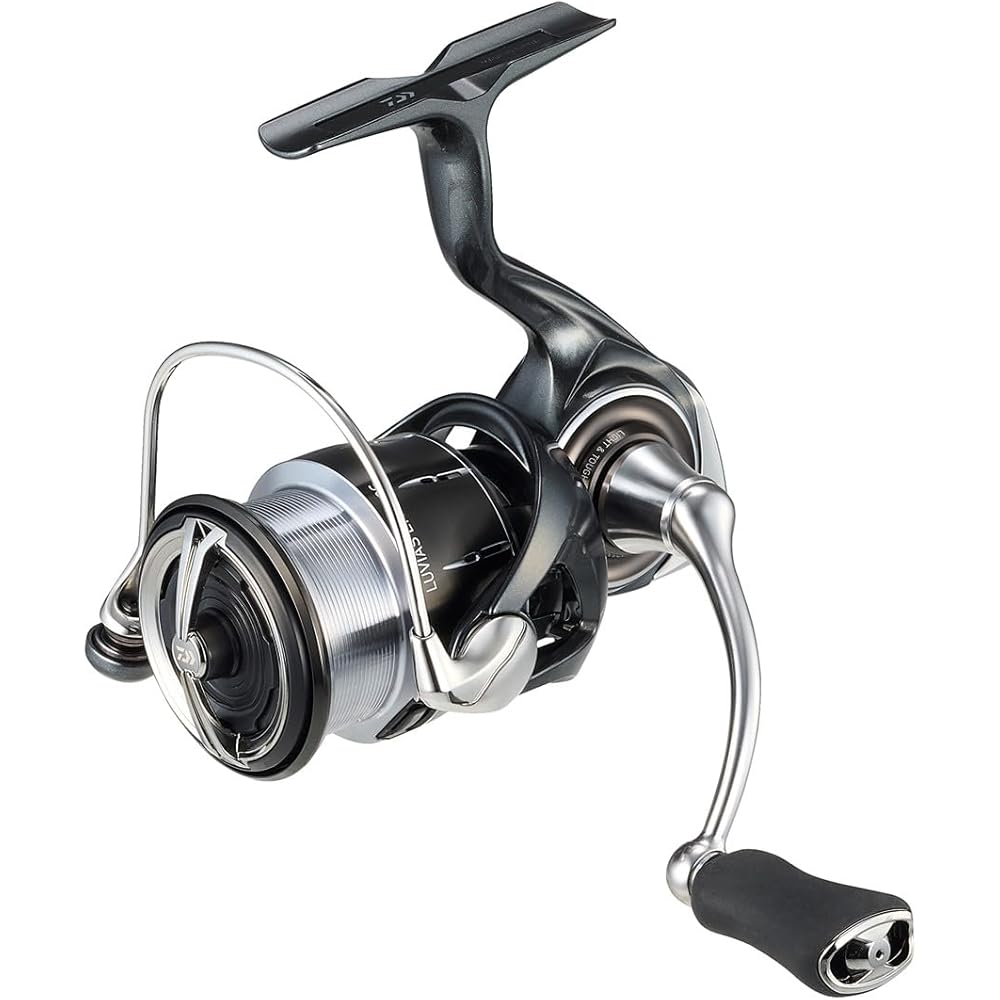 Daiwa Luvias LT2500S Spinning Reel Lightweight Design Smooth Drag System Fishing Gear