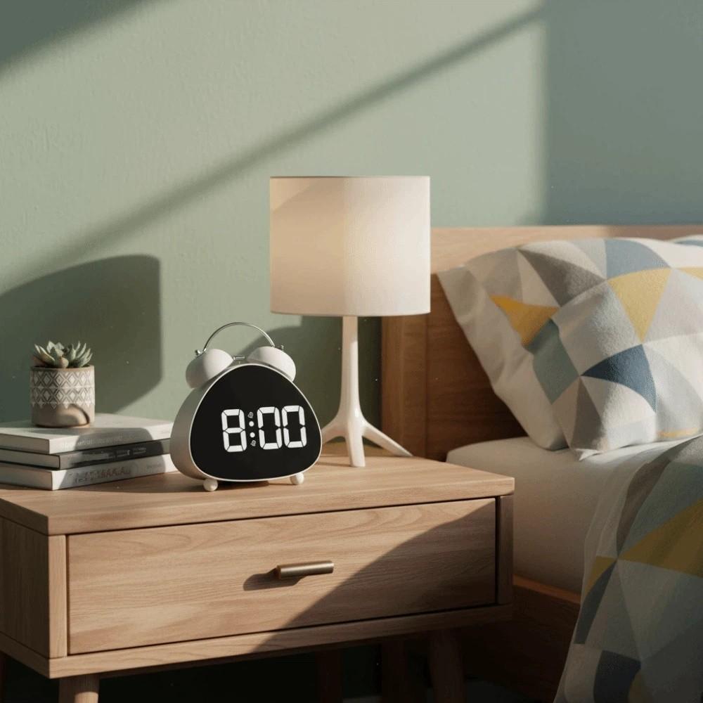 LED Electronic Display LED Clock Super Loud Sound Vintage Electronic Clock Plastic Mechanical Ringing Digital Alarm Clock