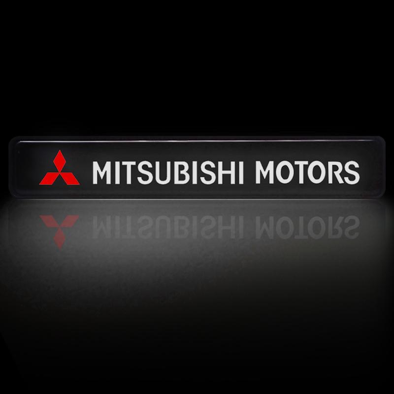 Ydzh7 Car Front Cover Grille Lamp Emblem Decor Lightings LED Light Caps For Mitsubishi ASX Lancer Pajero Outlander L200 Delica Eclipse