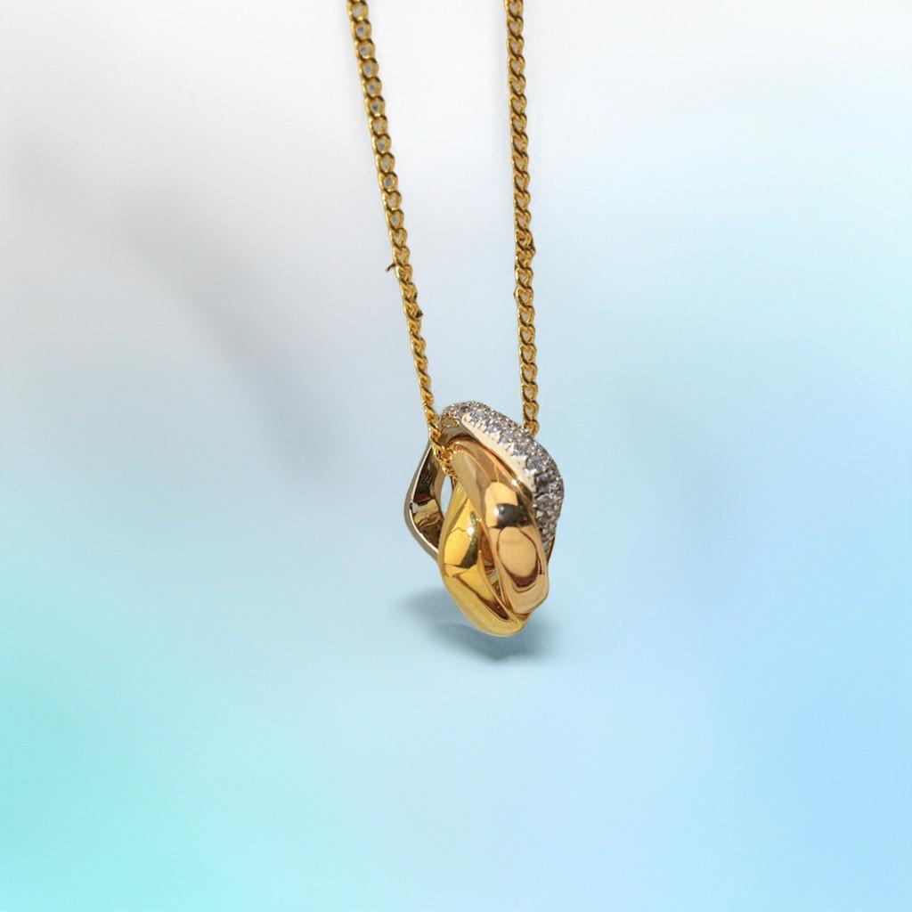 

Трехцветное ожерелье с тремя кольцами, изготовленное из V-образного золота, с толстым золотым гальваническим покрытием, версия высокой точности, длина цепочки 45 см, регулируемая