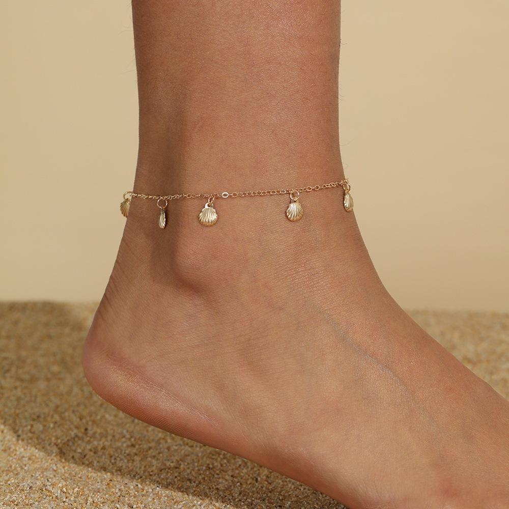 Delicate Shell Charm Anklet Adjustable Chain Lightweight Beach Jewelry for Women and Girls Simple Design Summer Accessory
