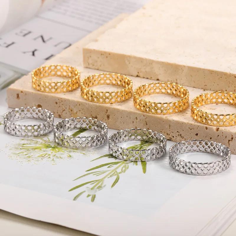 2022 Trendy Hollow Roman Numeral Ring Stainless Steel Love Heart Finger Rings Geometry Brand Jewelry Women Size 7-9