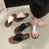 French soft-soled clip-toe flip-flops women's summer wear new beach vacation fashion flat sandals shoes
