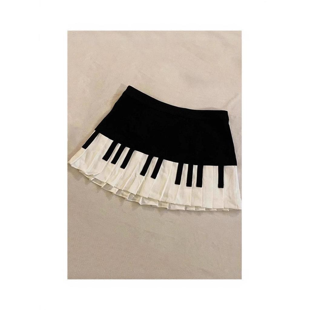 Retro black and white piano new sense art skirt summer new small versatile short skirt