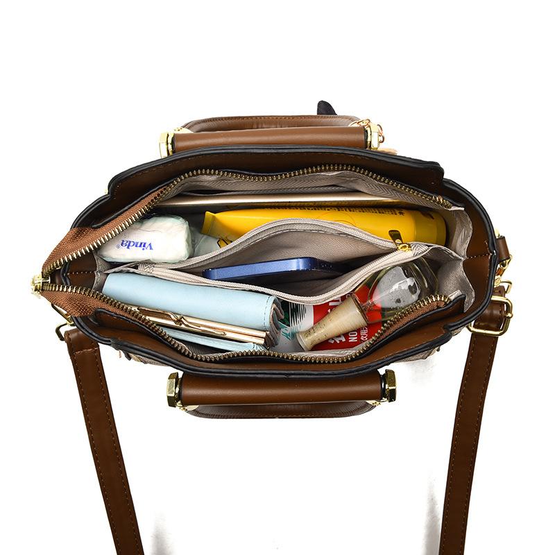 Luxusní kabelka Ženy Šití Wild Messenger Tašky Designér Značka Kostkovaná taška přes rameno Dámské Dámské Totes