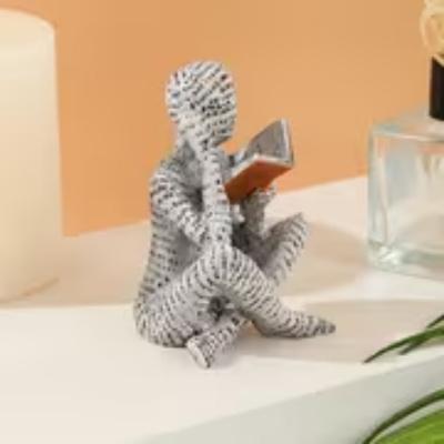 Decoración para el hogar
– Estatuillas