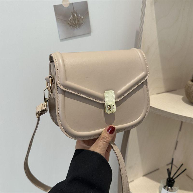 

Fashion small bag women s 2025 new trend foreign shoulder bag French retro messenger bag saddle bag хакі