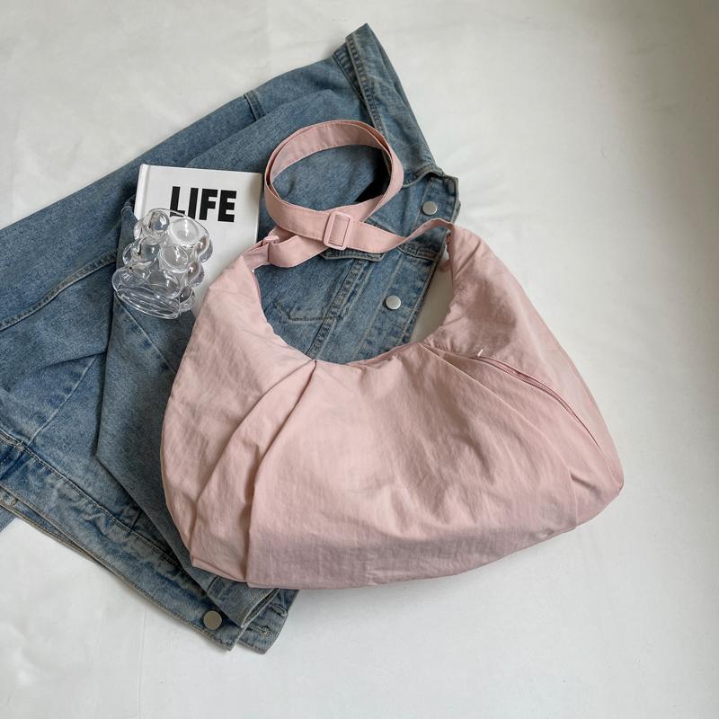 Lightweight Large Capacity Tote Bag Female Shoulder Crossbody Bag Commute Bag