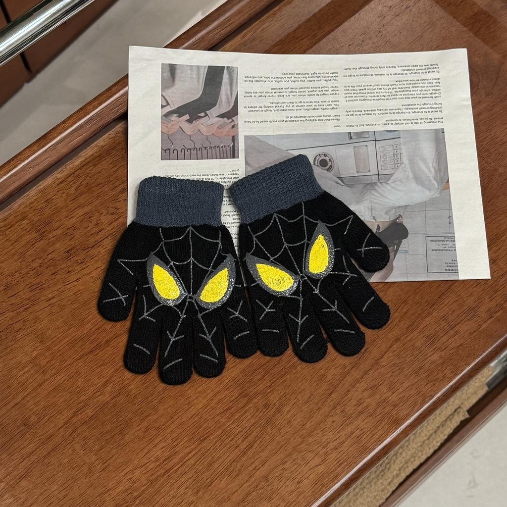Kids Black Knit Gloves for Boys and Girls, Children's Winter Knitted Gloves for Outdoor Use