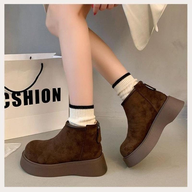 Retro thick-soled Martin boots women's new autumn and winter non-slip versatile height-increasing small short boots