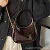 2025 Autumn and Winter New Fashion Glossy Commuter Bag Casual Versatile Patent Leather Crescent Bag Single Shoulder Armpit Bag Women's Bag