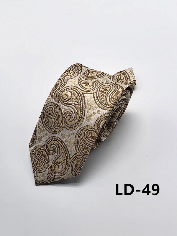 Handmade Paisley Tie for Trendy Gentlemen