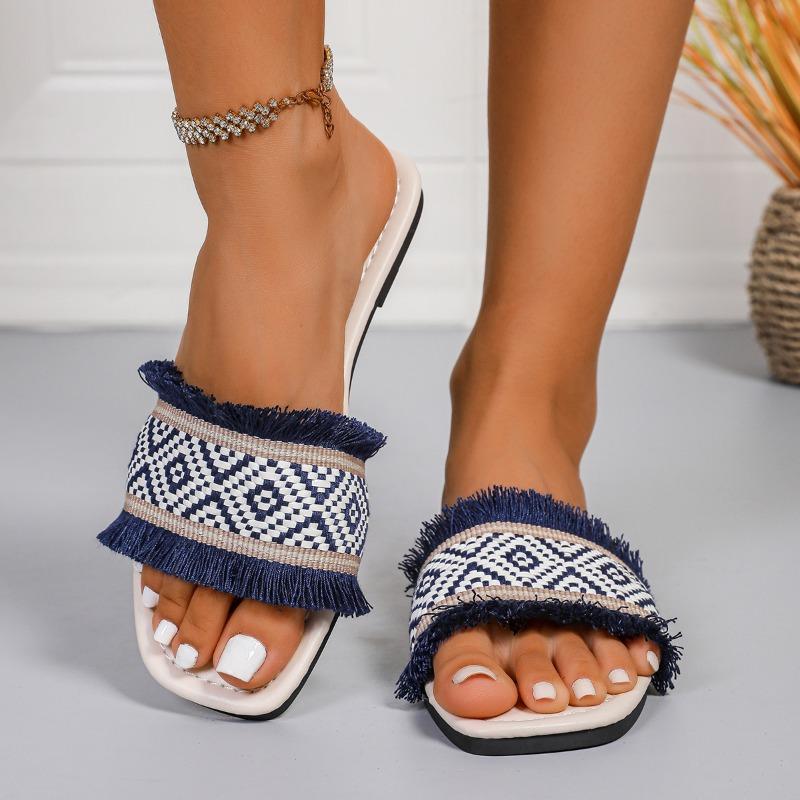 Plus-size Flat One-shoulder Shoes Women's Beach Flip-flops