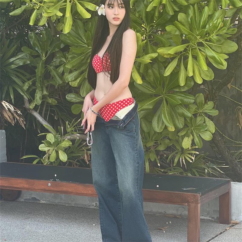 Korejská puntíkovaná bikiny sada: Sexy Dvoudílné Plavky s Hlubokým Výstřihem na Zádech pro Ženy