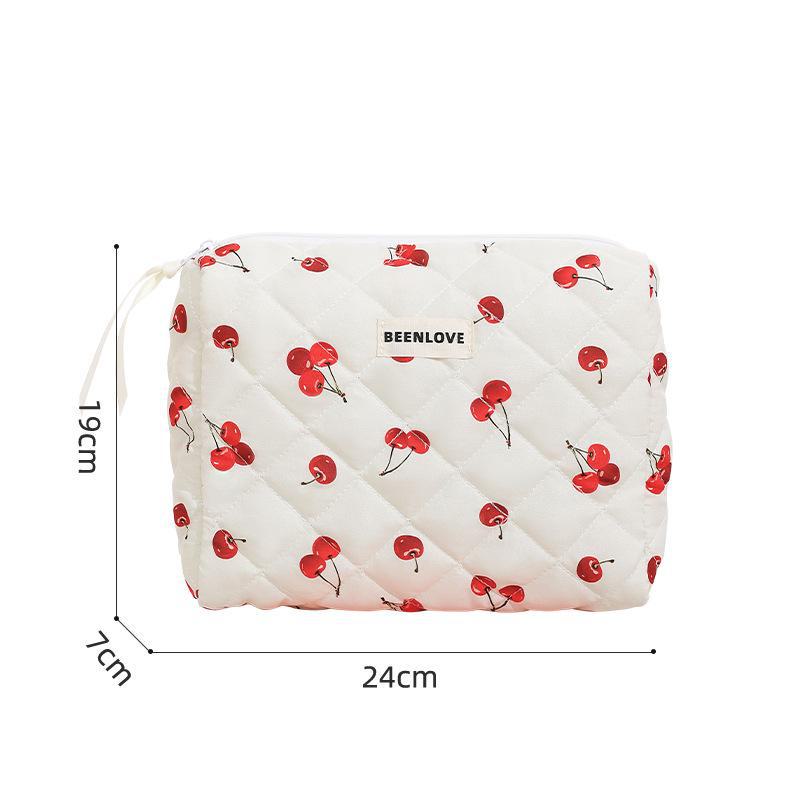 Stylish Cosmetic Bag: Portable Wash Bag for Skincare & Lipstick Storage
