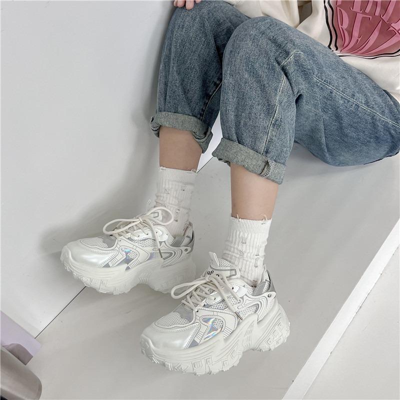 New Fashion High Quality Women Shoes Casual Breathable Women Shoes Thick-sole Ladies Running Sneakers Lace-up Casual Shoes