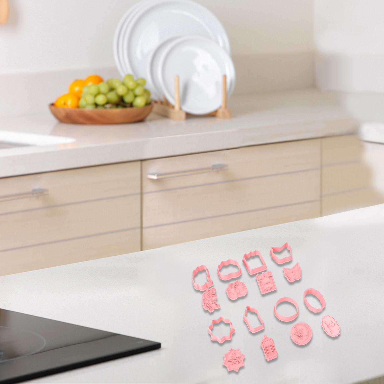

Sturdy Plastic Cookie Molds Cookie Cutter Unique Shapes Festive Baking Set Reusable PP Material 8 Distinct Shapes China Mainland