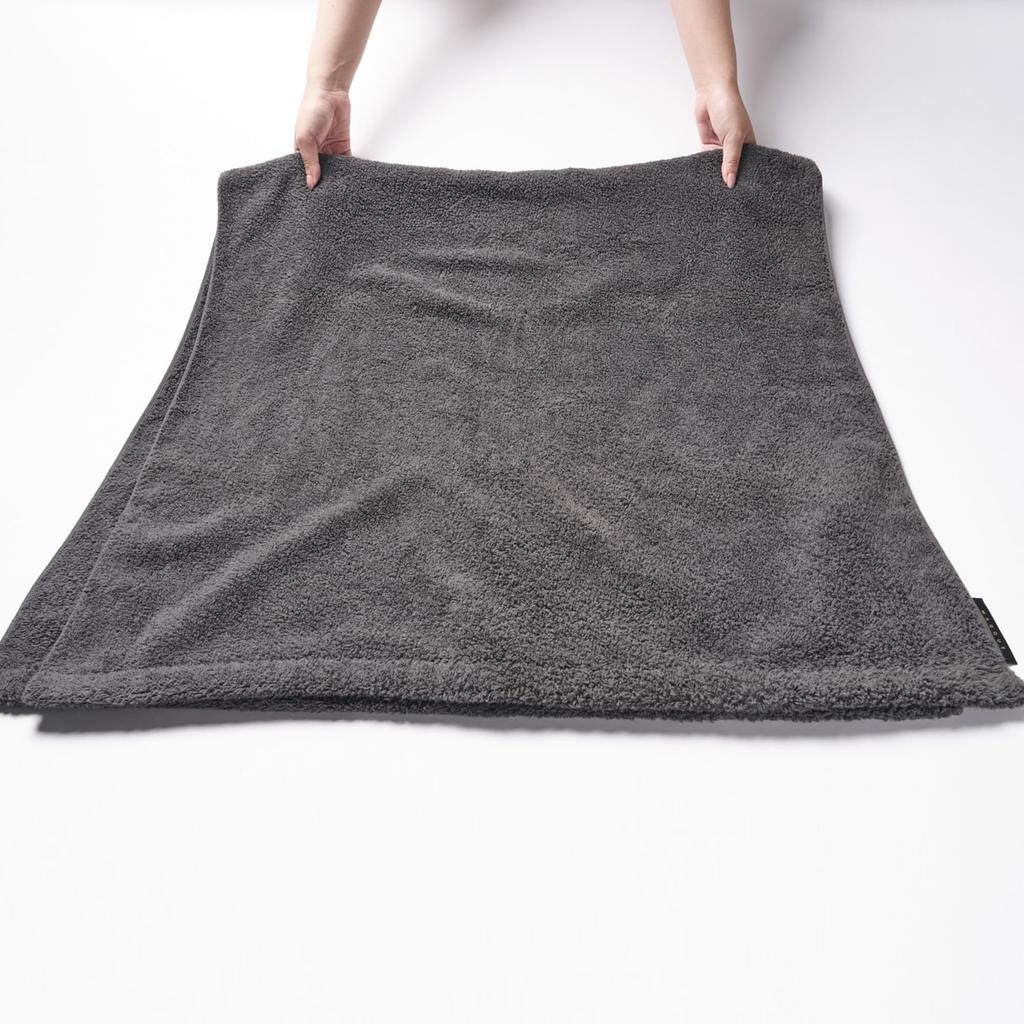 MARQUE Grand Bath Towel, Etoupe (Greige), 70 x 140 cm, 100% Cotton, Boxed, Product Number: 2200000001351