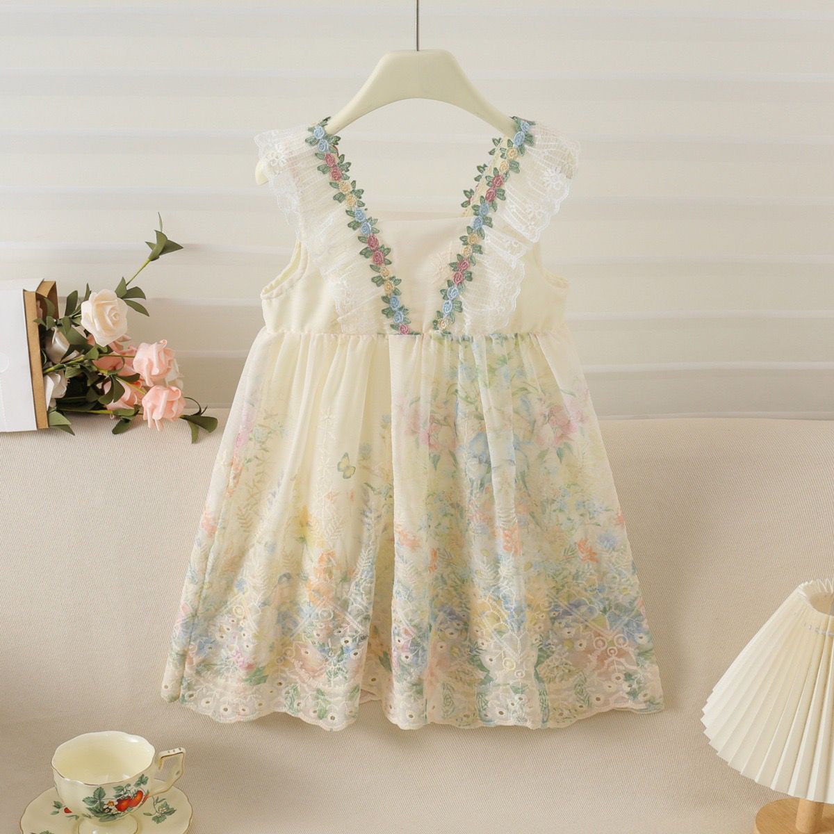 Summer Girls Embroidered Lace Floral Vest Dress Baby Birthday Party Princess Gown Elegant Sleeveless Dress 90cm
