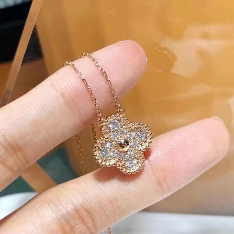 Złota Bransoletka i Naszyjnik z Czterolistną Koniczyną, Platerowane 18K - Idealny Prezent na Urodziny Dziewczyny