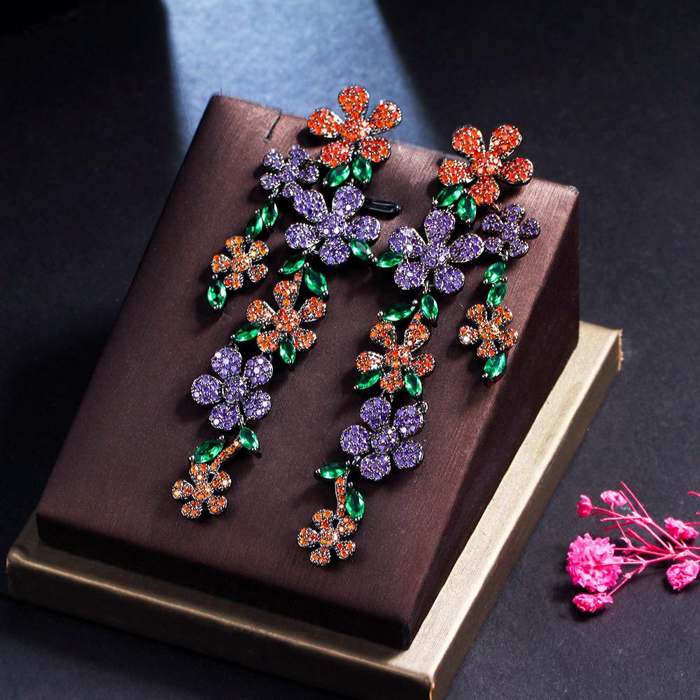 2022 Overdrevet 925 Sølvnål Blomsterplante Lange dusk øredobber Elegante Dangle øredobber Bryllupsfest Øresmykker