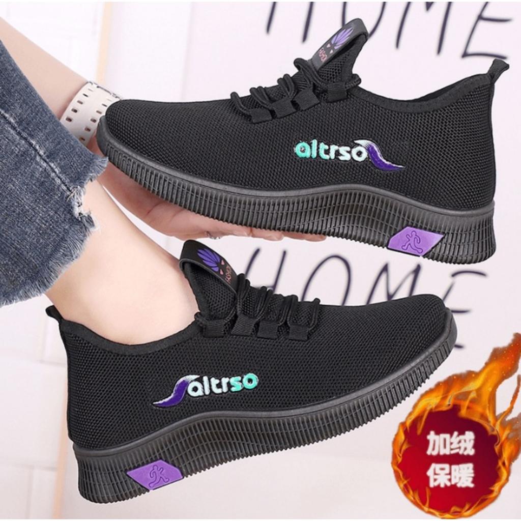 2025 nye vår- og sommersko, koreanske motesko, flymesh, herresko som puster i ett lag, allsidige fritidssneakers, damesko