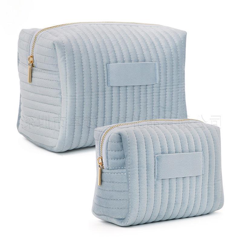 

Large Capacity Velvet Plaid Makeup & Skincare Storage Bag Small: 9cm*12cm*17cm світло-синій колір